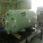 グラスライニング製タンク_大型_荷姿